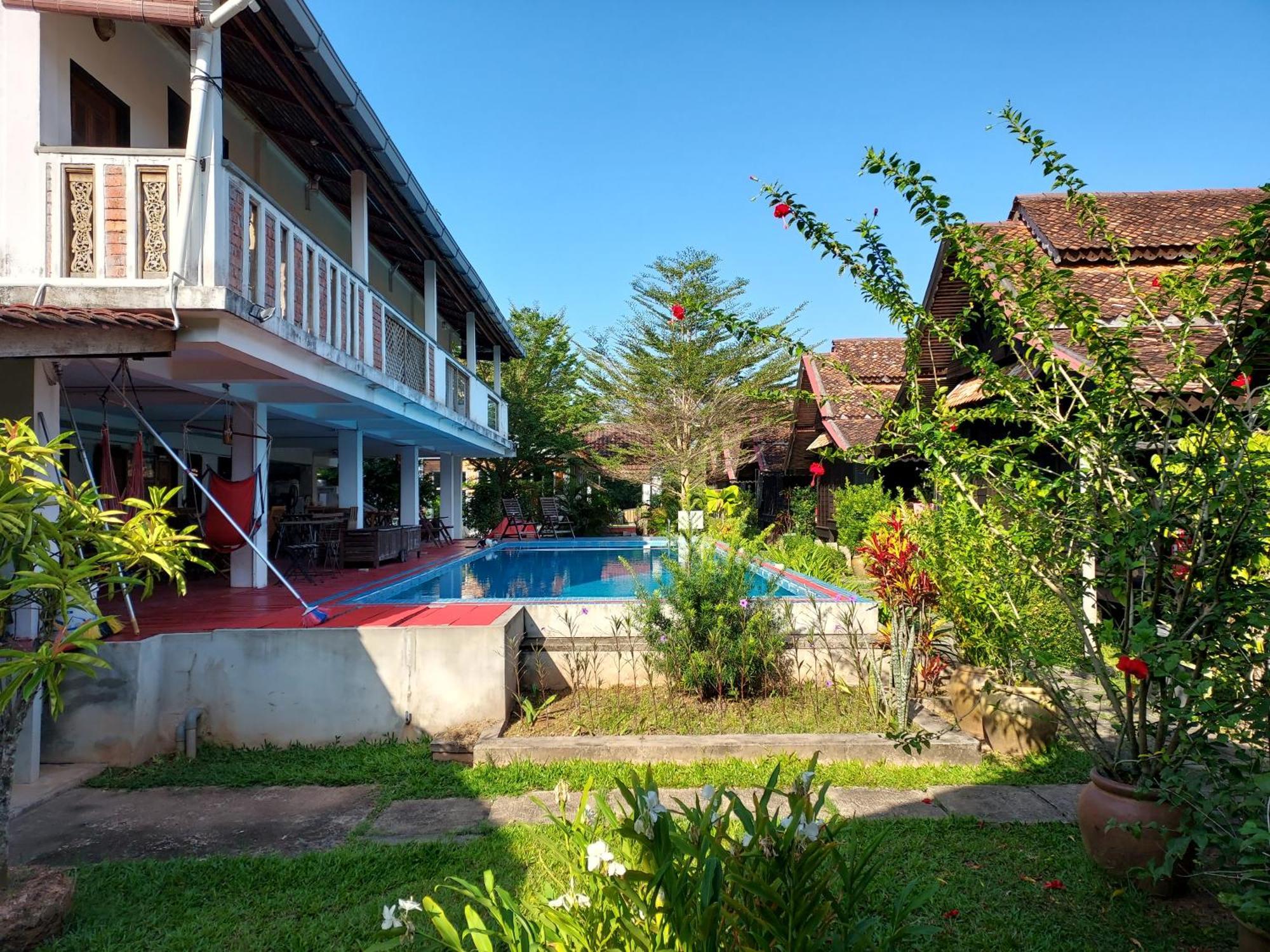 Tanabendang Banglos Pantai Cenang  Exterior photo