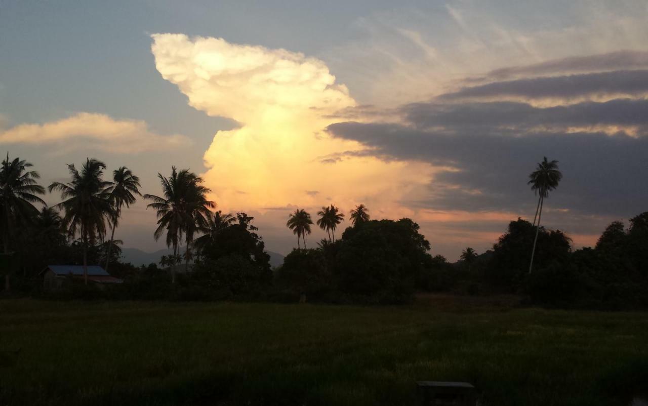 Tanabendang Banglos Pantai Cenang  Exterior photo