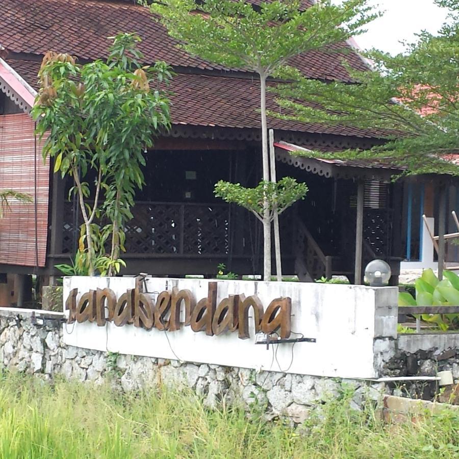 Tanabendang Banglos Pantai Cenang  Exterior photo